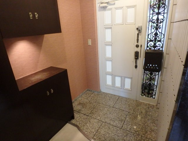 ライオンズステーションプラザ大塚の玄関