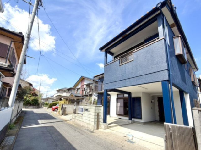 【中古戸建】高崎市新町1期の外観|■外観|シンプルで洗練されたデザインは住まう人の色に染まり、個性を映し出します♪本日見学可能(*＾＾*)