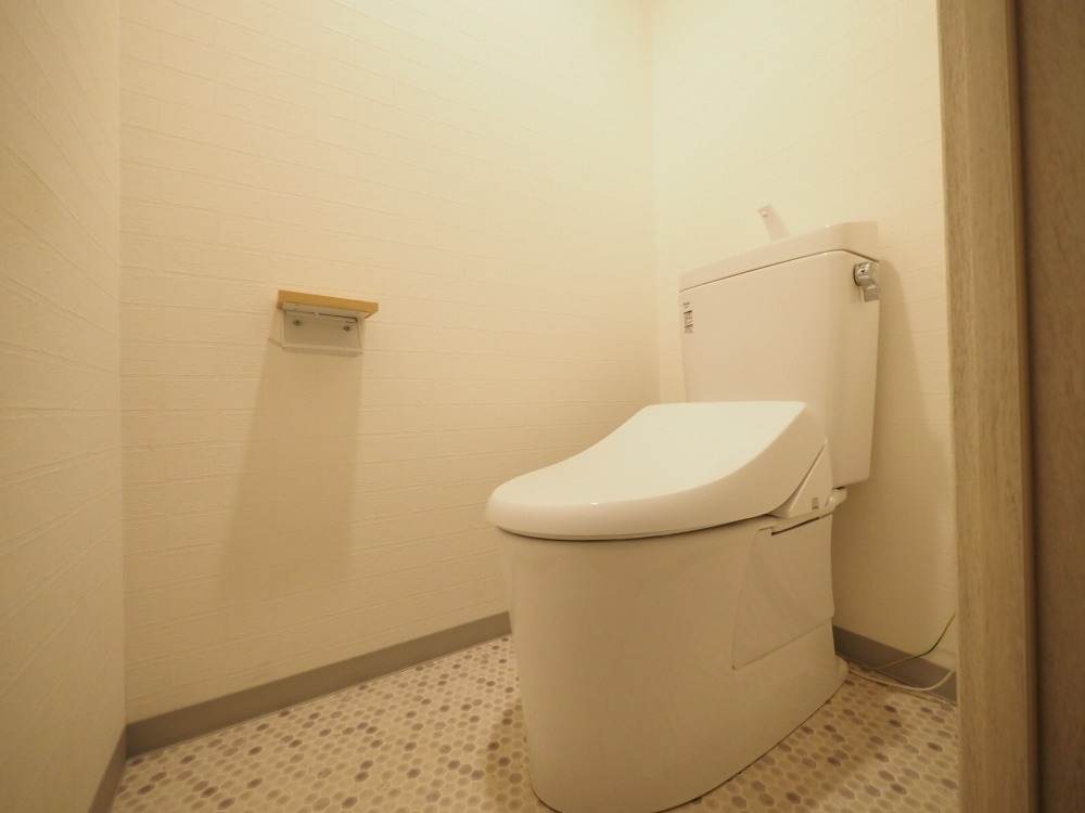 大阪市北区国分寺２丁目の賃貸マンションのトイレ