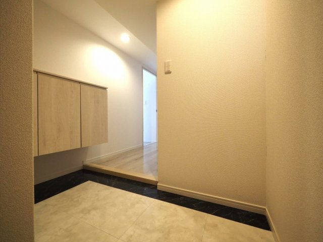 大阪市北区国分寺２丁目の賃貸マンションの玄関