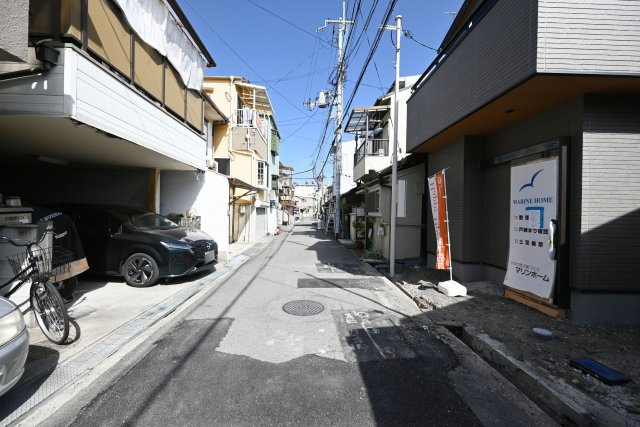 マドレコート長洲東通1丁目新築一戸建て│4LDK+駐車1台可の前面道路含む現地写真|前面道路：公道幅員約4.1ｍ