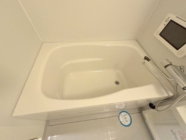 アーバンフラッツ西中島の浴室