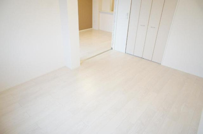 【内装】 | フェールプリエ | 洋室