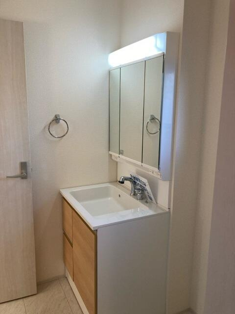 リーブルガーデン第5下野小金井　新築一戸建ての独立洗面台