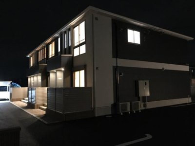 【外観】 | ベイシュヴェル | 外観写真（夜）