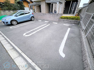 【駐車場】