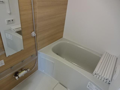 【浴室】 | ＨＩＲＯ　ＷＥＳＴ（ヒロ　ウエスト） | 追い焚き付き