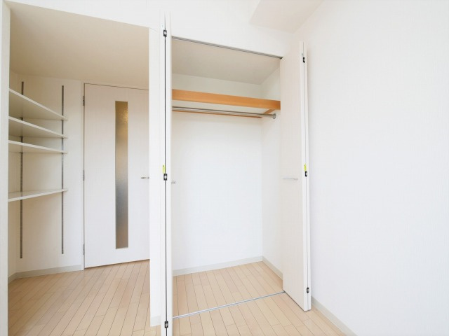 エステムプラザ難波WESTリバークロスの収納