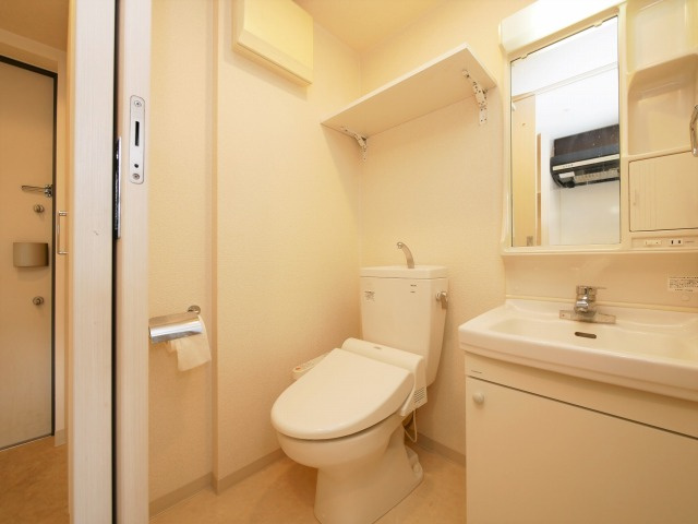 エステムプラザ難波WESTリバークロスのトイレ