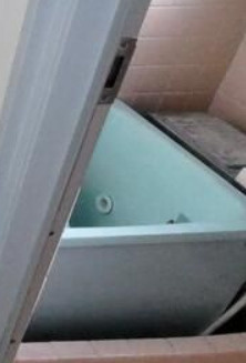 仙頭ハウスの浴室