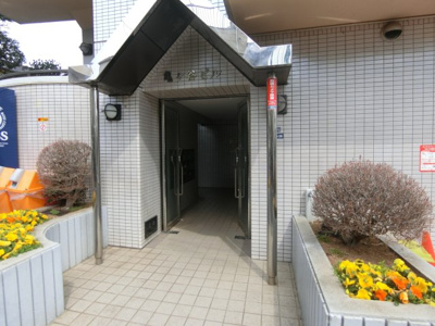 【エントランス】 | 亀ヶ谷ビル