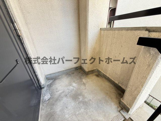 国松町戸建　賃貸のその他|玄関前スペースです