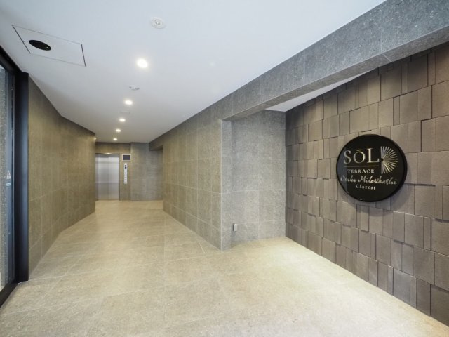 大阪市城東区東中浜２丁目の賃貸マンションのロビー