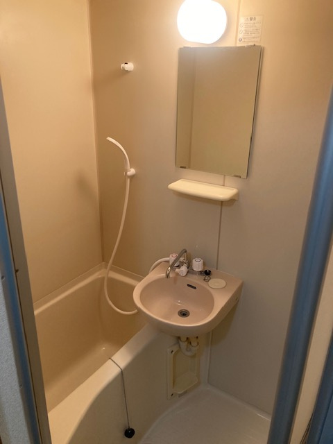 本橋ビルの浴室