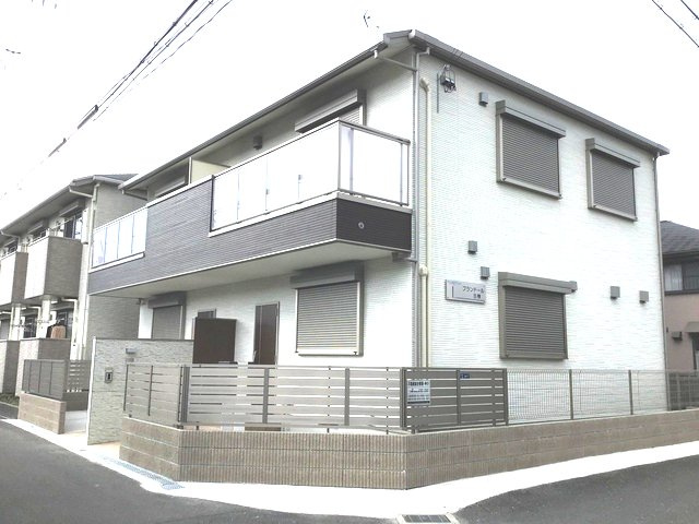 プランドールＢ棟の外観