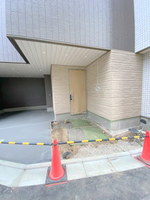 【エントランス】 | アウローラ王子本町