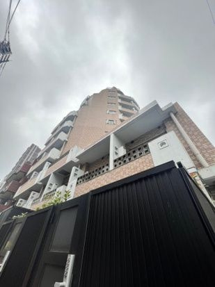 ロイヤルアメニティー西戸山の外観