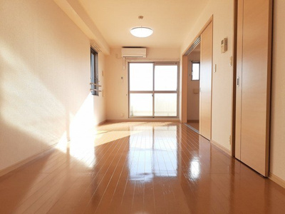 【居間・リビング】 | セントラル・ヴィラ・Ｍ＆Ｋ