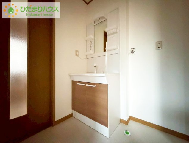 常陸太田市幡町　中古戸建の独立洗面台|シンプルで使い勝手の良い独立洗面台！