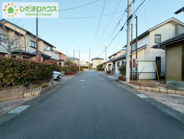 常陸太田市幡町　中古戸建の前面道路含む現地写真|閑静な住宅街です！