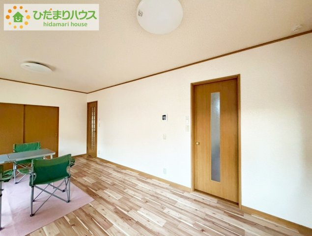 常陸太田市幡町　中古戸建の居間・リビング|家族団らんの時間も増えそうなくつろぎのＬＤＫ☆