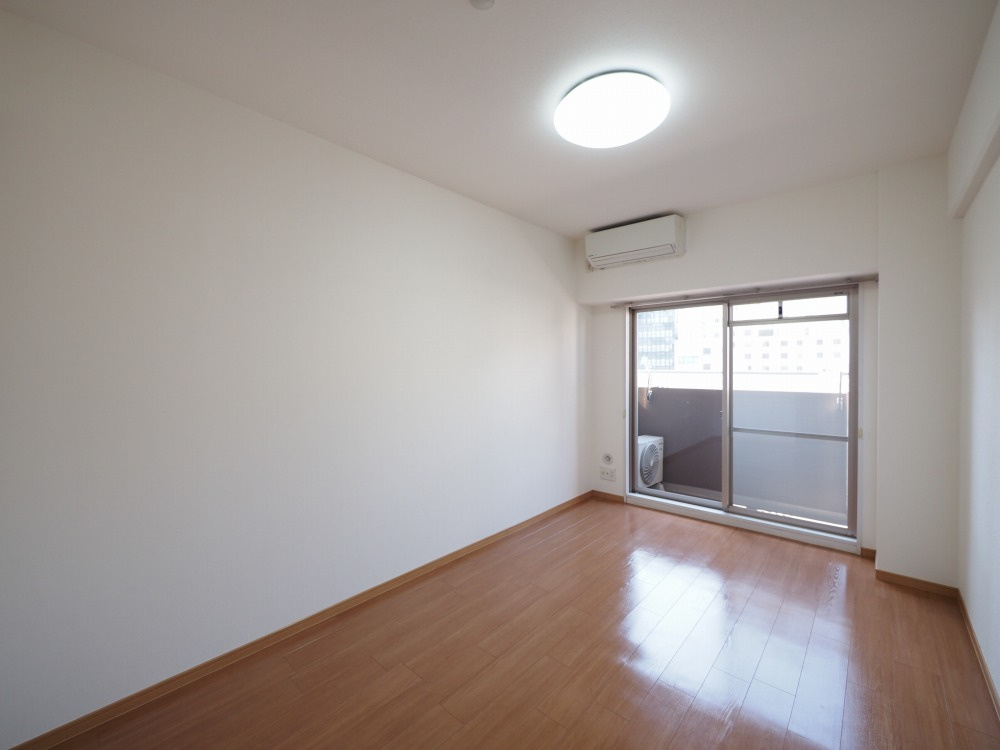 大阪市中央区内淡路町３丁目の賃貸マンションの居間・リビング