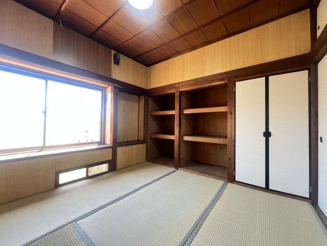 舞子台2区分アパートの子供部屋