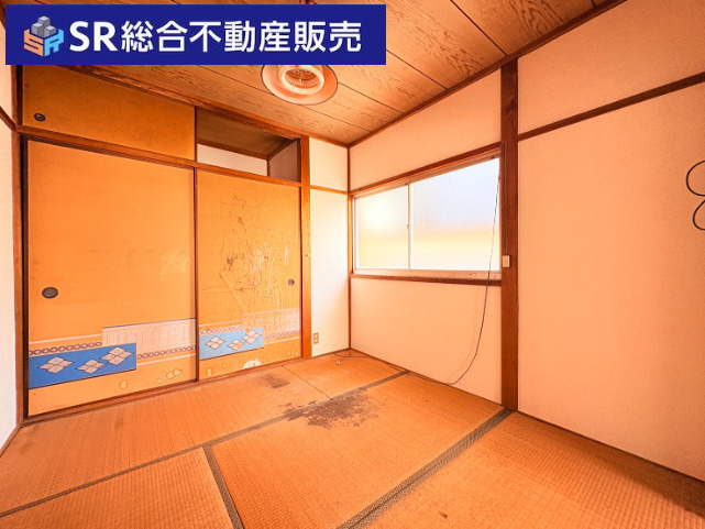 六万寺町1丁目中古戸建のトイレ|トイレには手洗い場もあります。