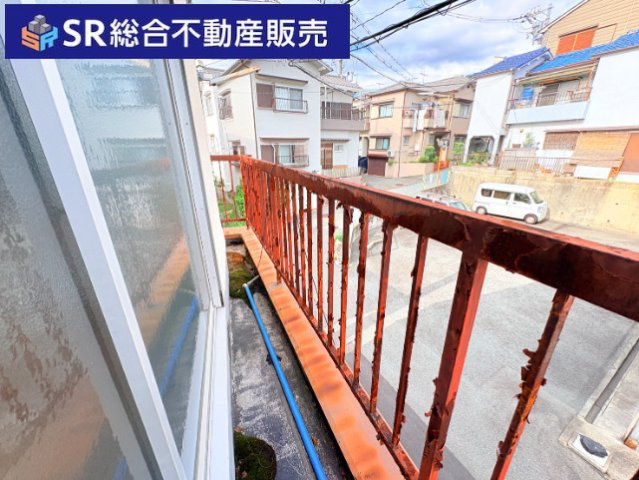 六万寺町1丁目中古戸建のキッチン|瞬間湯沸かし器があります！
