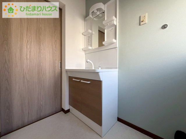 ひたちなか市海門町2丁目　中古戸建　の独立洗面台|シンプルで使い勝手の良い独立洗面台！
