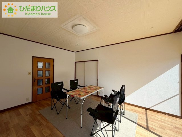 ひたちなか市海門町2丁目　中古戸建　の居間・リビング|家族団らんの時間も増えそうなくつろぎのＬＤＫ☆