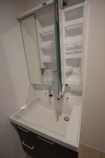 【洗面所】 | 【仲介手数料無料！！】稲城市平尾1丁目　新築戸建て（全4棟）3号棟　4780万円