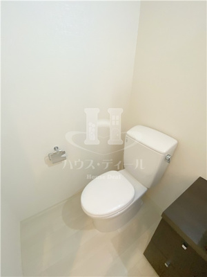 【トイレ】 | プレミアムコート | ゆったりとした空間のトイレです