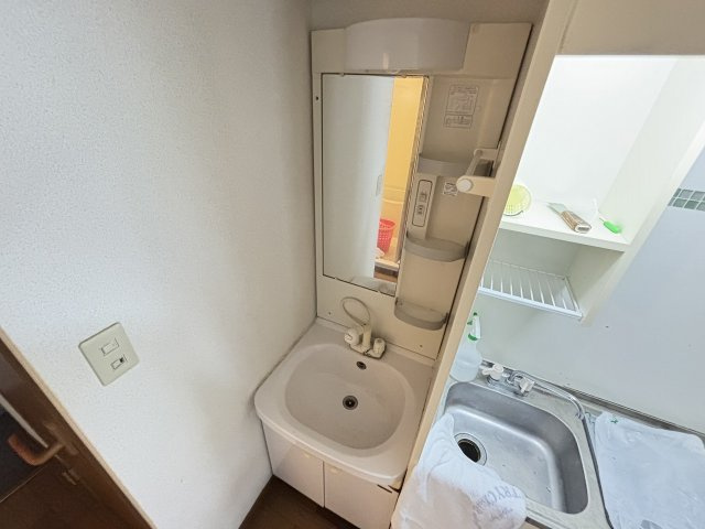 MYM成和の独立洗面台