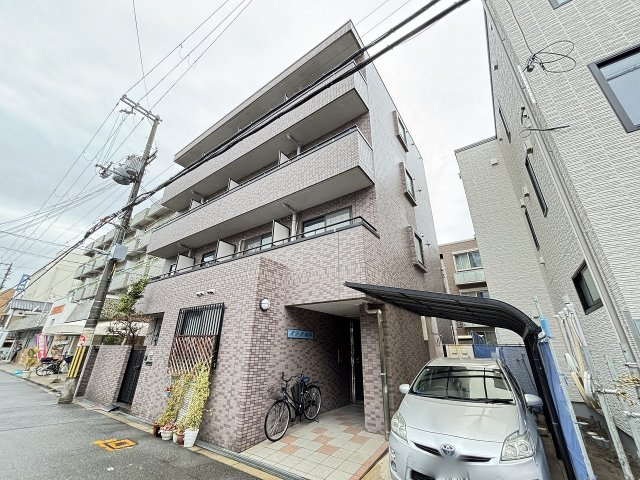 MYM成和の外観