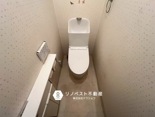 東大阪市角田2丁目のトイレ|３口コンロに広いシンクで作業効率アップします♪
便利な食洗機付き◎