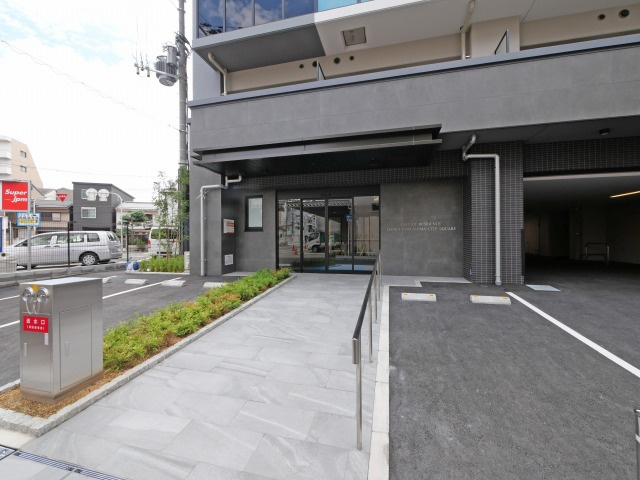 大阪市福島区吉野４丁目の賃貸マンションの駐車場