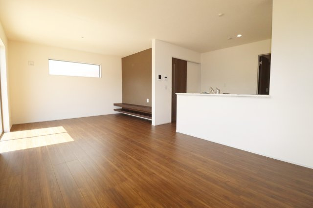 郡山市大槻町字前畑　　　１号棟　　　小山田小学校、大槻中学区　の外観|南西側から見た外観