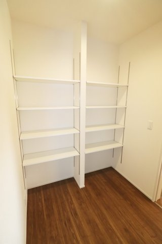 郡山市大槻町字前畑　　　１号棟　　　小山田小学校、大槻中学区　の居間・リビング|※同社施工例