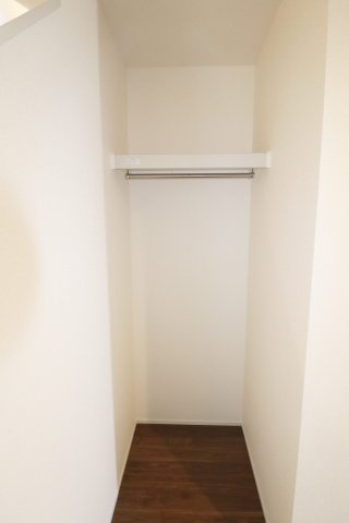 郡山市大槻町字前畑　　　１号棟　　　小山田小学校、大槻中学区　の玄関|※同社施工例