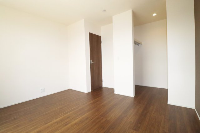 郡山市大槻町字前畑　　　１号棟　　　小山田小学校、大槻中学区　の洋室|※同社施工例