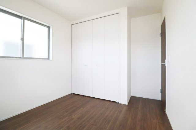 郡山市大槻町字前畑　　　１号棟　　　小山田小学校、大槻中学区　の洋室|※同社施工例