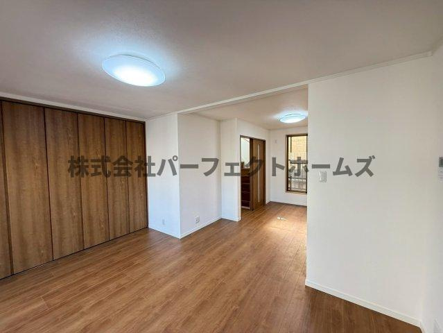 打上宮前町戸建　賃貸の居間・リビング|使いやすい居間です