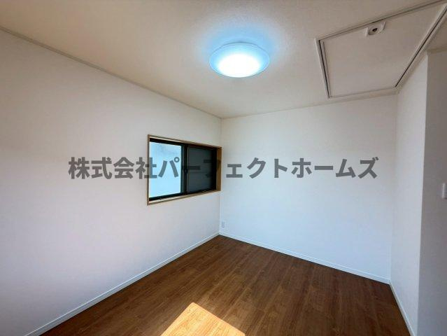 打上宮前町戸建　賃貸の洋室|ゆったりした洋室です