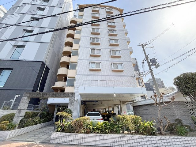 ホワイトハイツカドタの外観