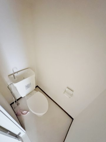 山下マンション(ヤマシタマンション)のトイレ