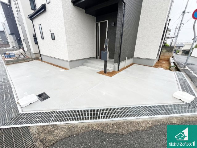 明石市大久保町高丘　新築一戸建ての駐車場|駐車スペース！散水栓があるので、こまめに愛車を洗えます！