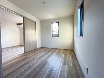 【内装】 | Lakka Warabi