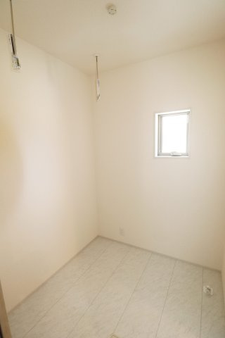 郡山市大槻町字前畑　　　2号棟　　　小山田小学校、大槻中学区　の洗面所|※同社施工例