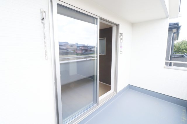 郡山市大槻町字前畑　　　2号棟　　　小山田小学校、大槻中学区　のバルコニー|※同社施工例